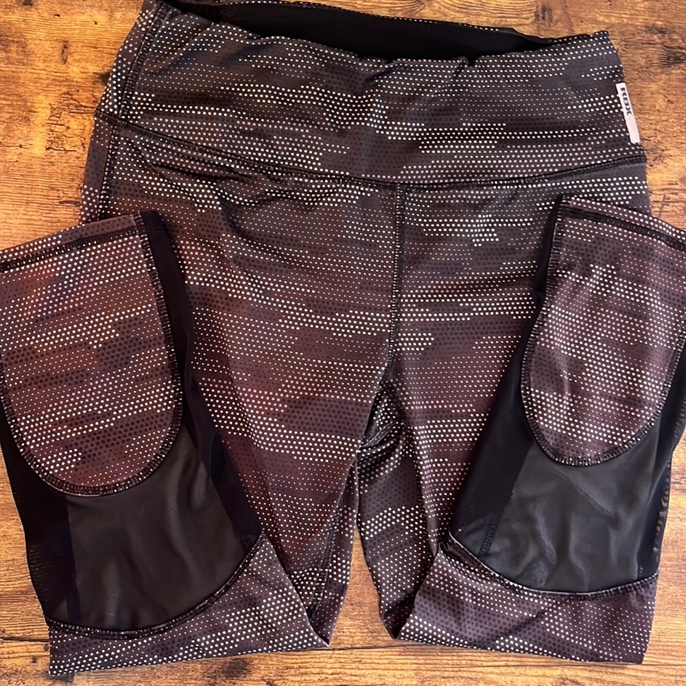 Black and grey quarter length  RBX leggings